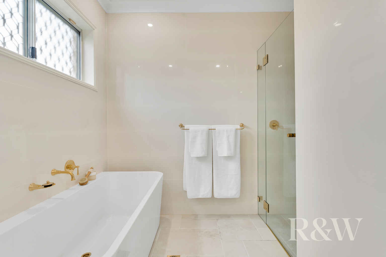 37 BAINBRIDGE AVENUE Ingleburn