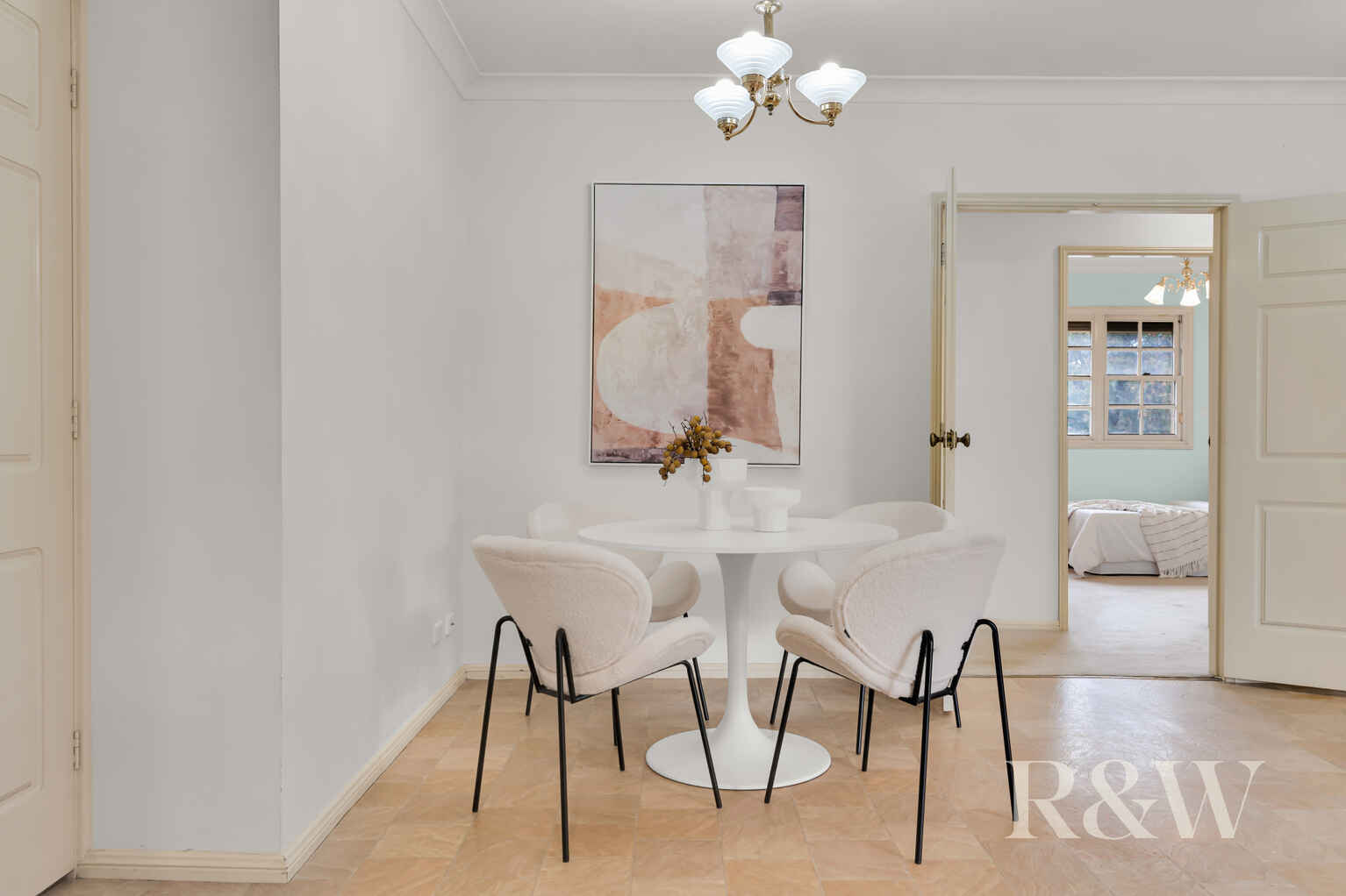 37 BAINBRIDGE AVENUE Ingleburn