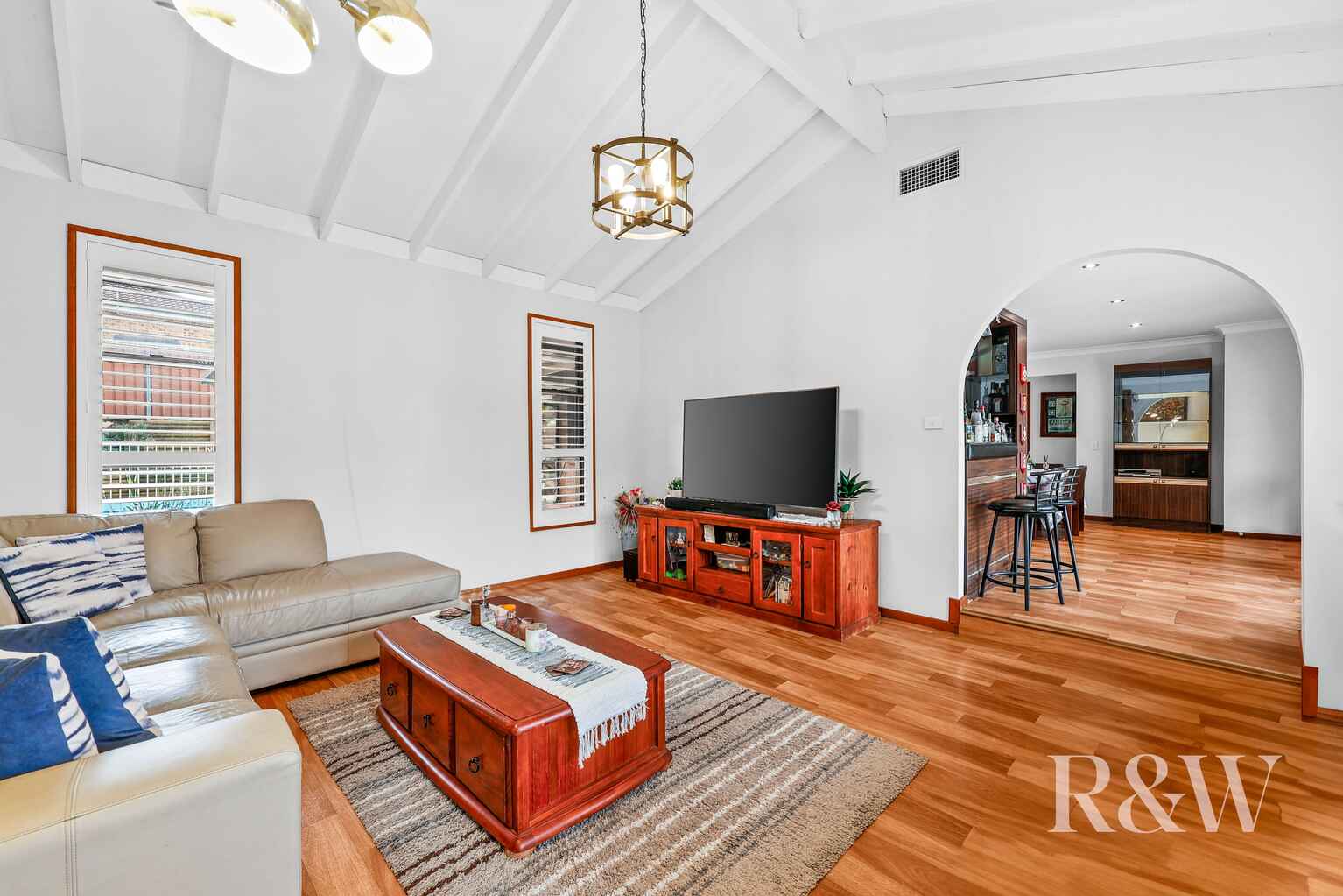 87 DONALBAIN CIRCUIT Rosemeadow