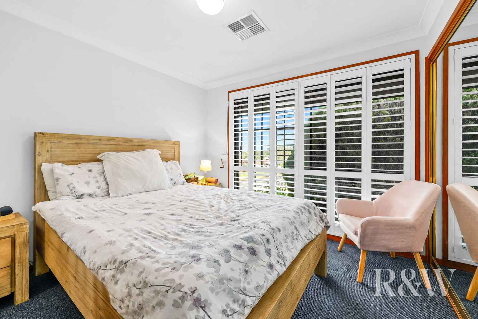 87 DONALBAIN CIRCUIT Rosemeadow
