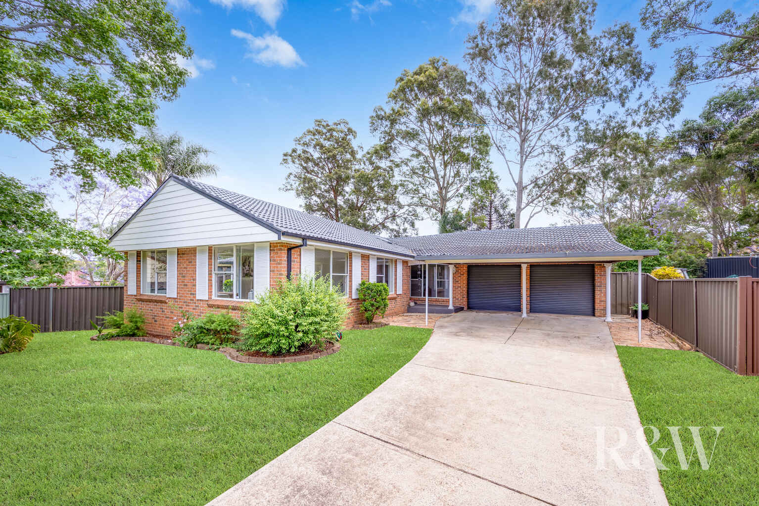 8 SWALLOW PLACE Ingleburn