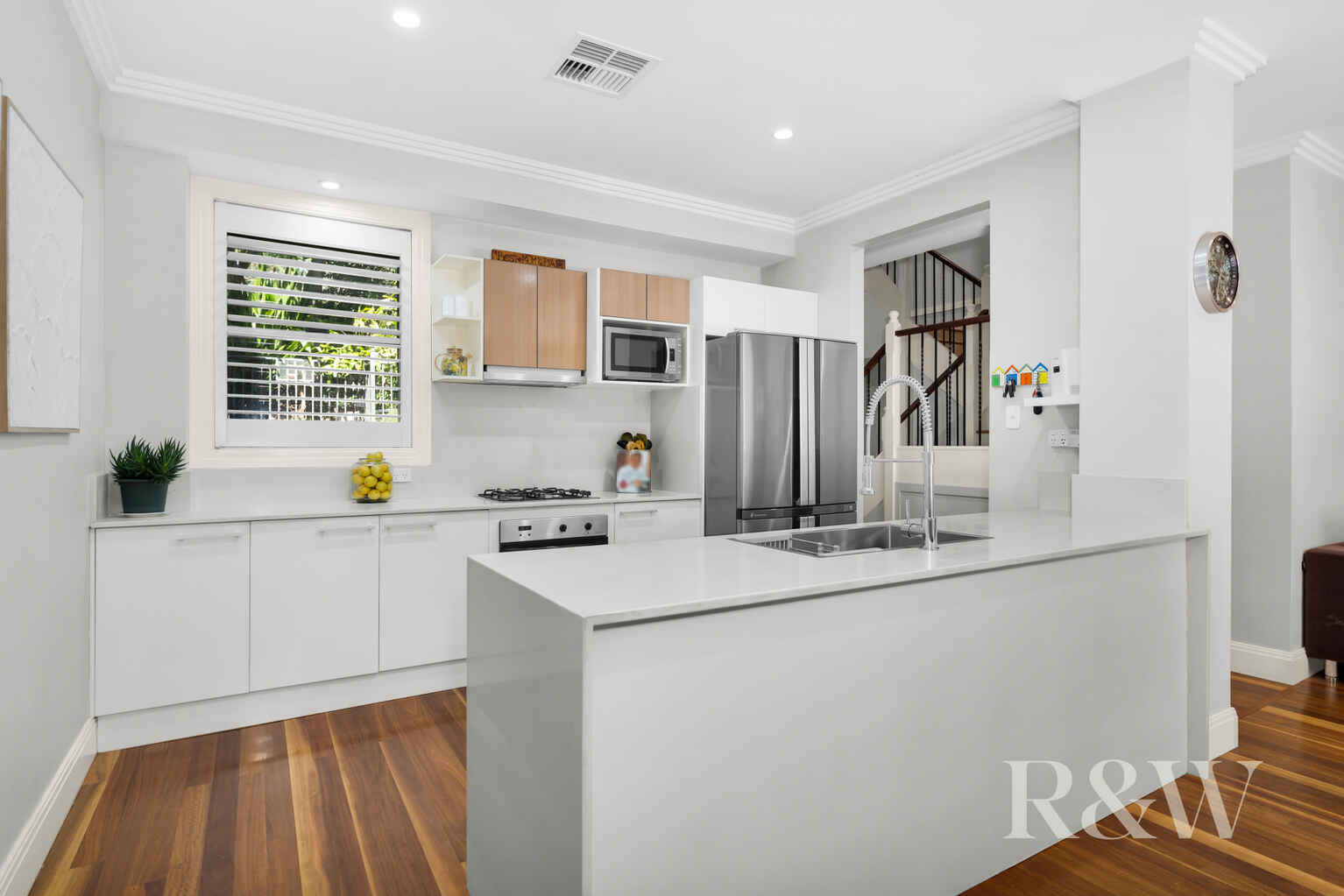 6 JANE JARVIS WAY Macquarie Links