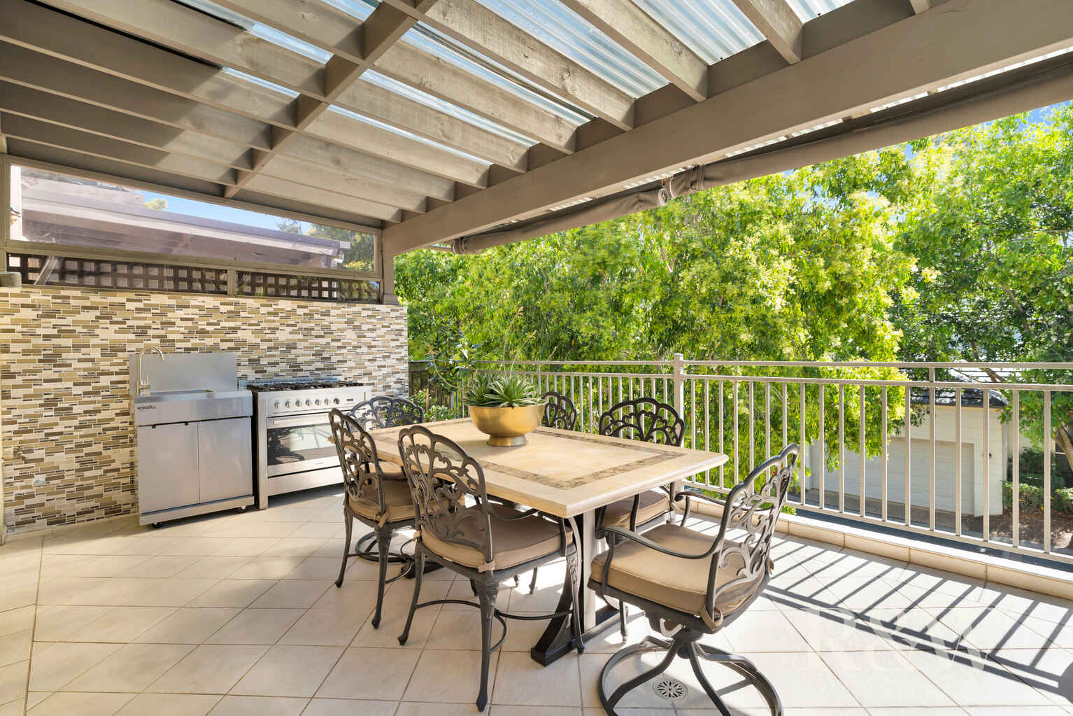 6 JANE JARVIS WAY Macquarie Links 6 JANE JARVIS WAY Macquarie Links