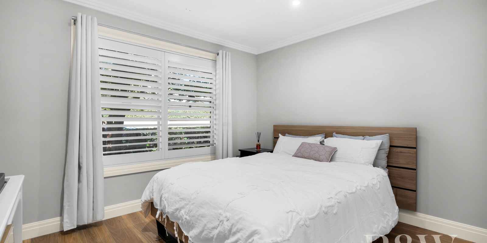 6 JANE JARVIS WAY Macquarie Links