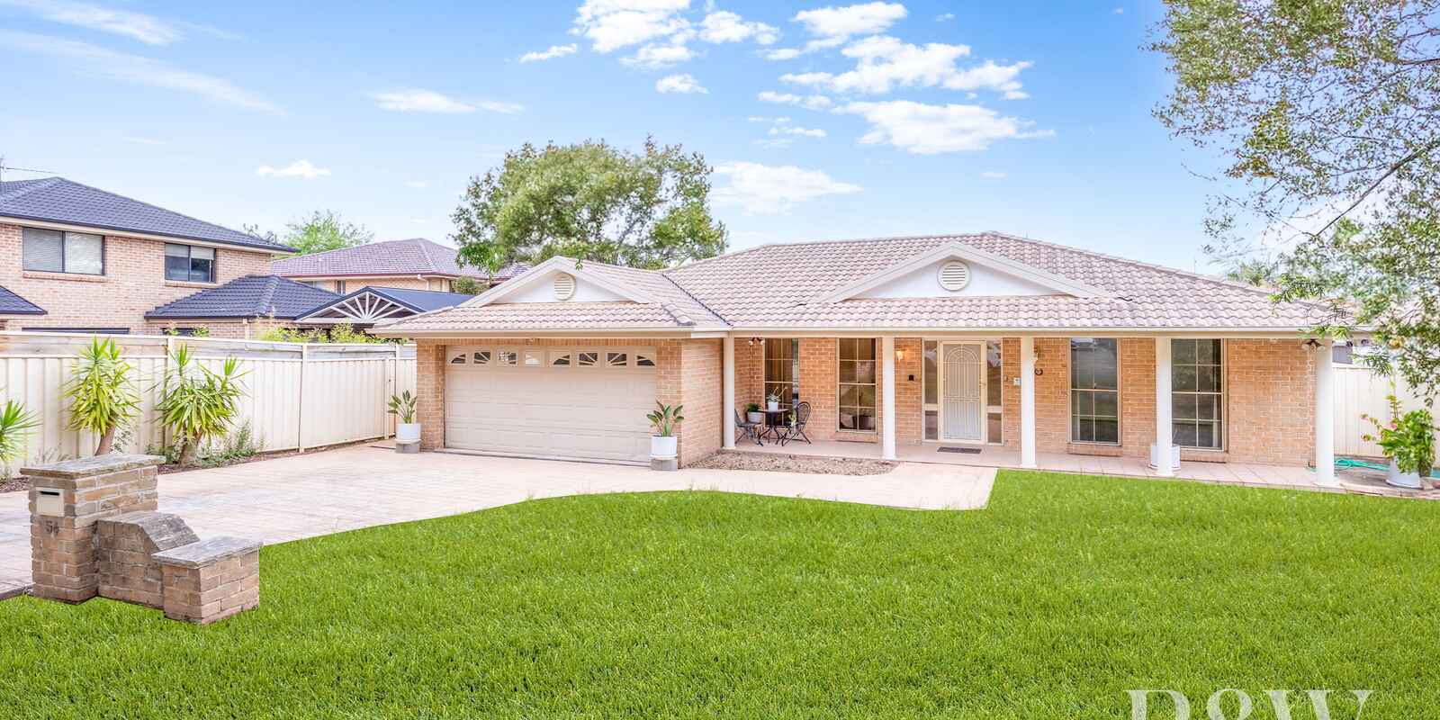 54 GLENROWAN DRIVE Harrington Park 54 GLENROWAN DRIVE Harrington Park