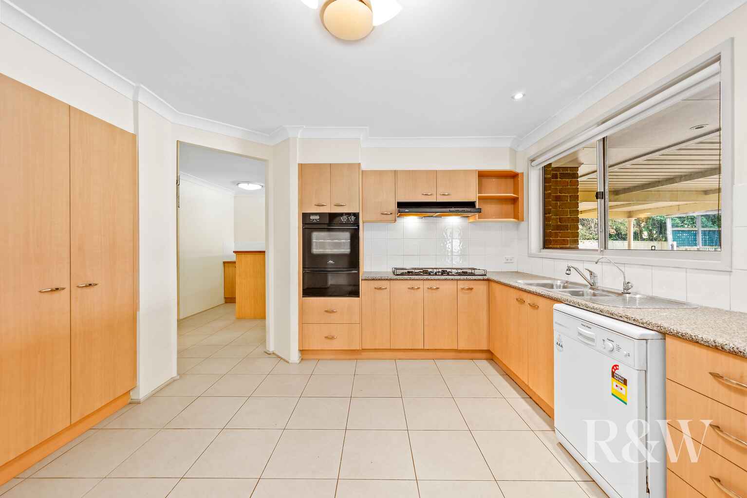 54 GLENROWAN DRIVE Harrington Park 54 GLENROWAN DRIVE Harrington Park