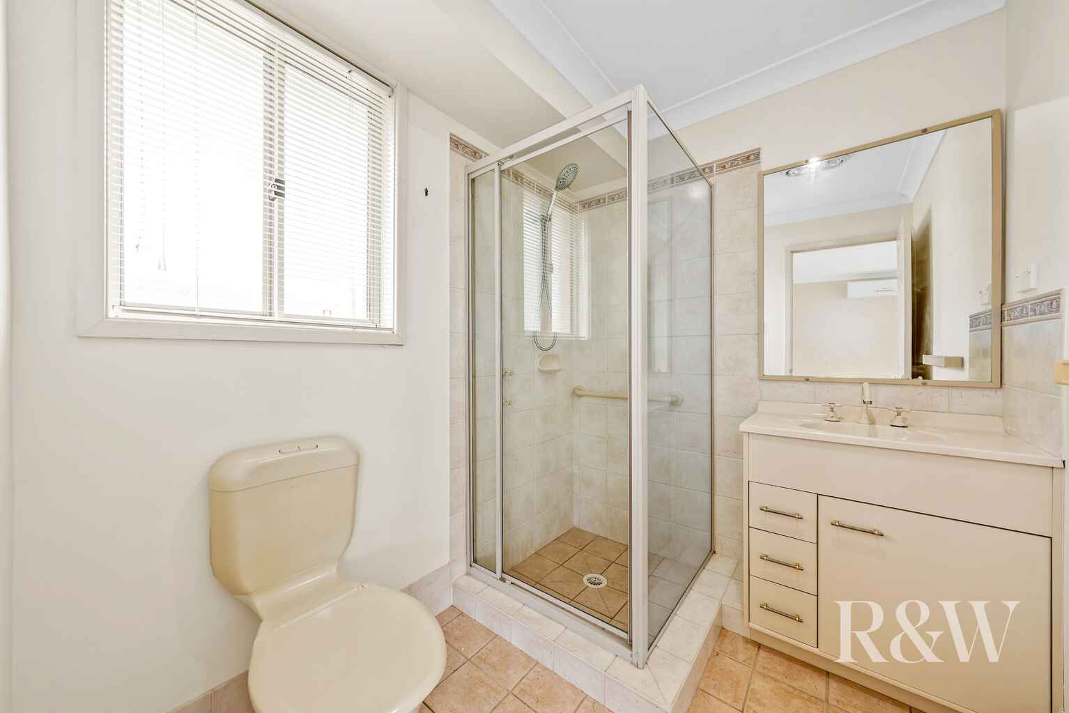 54 GLENROWAN DRIVE Harrington Park 54 GLENROWAN DRIVE Harrington Park