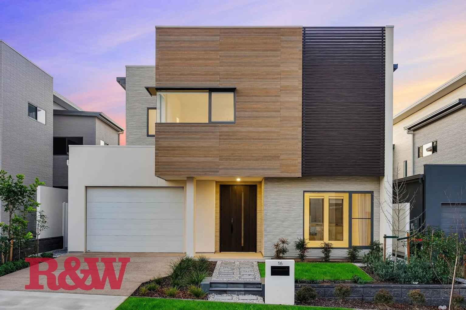 16 Mckinnon Circuit Gledswood Hills 16 Mckinnon Circuit Gledswood Hills