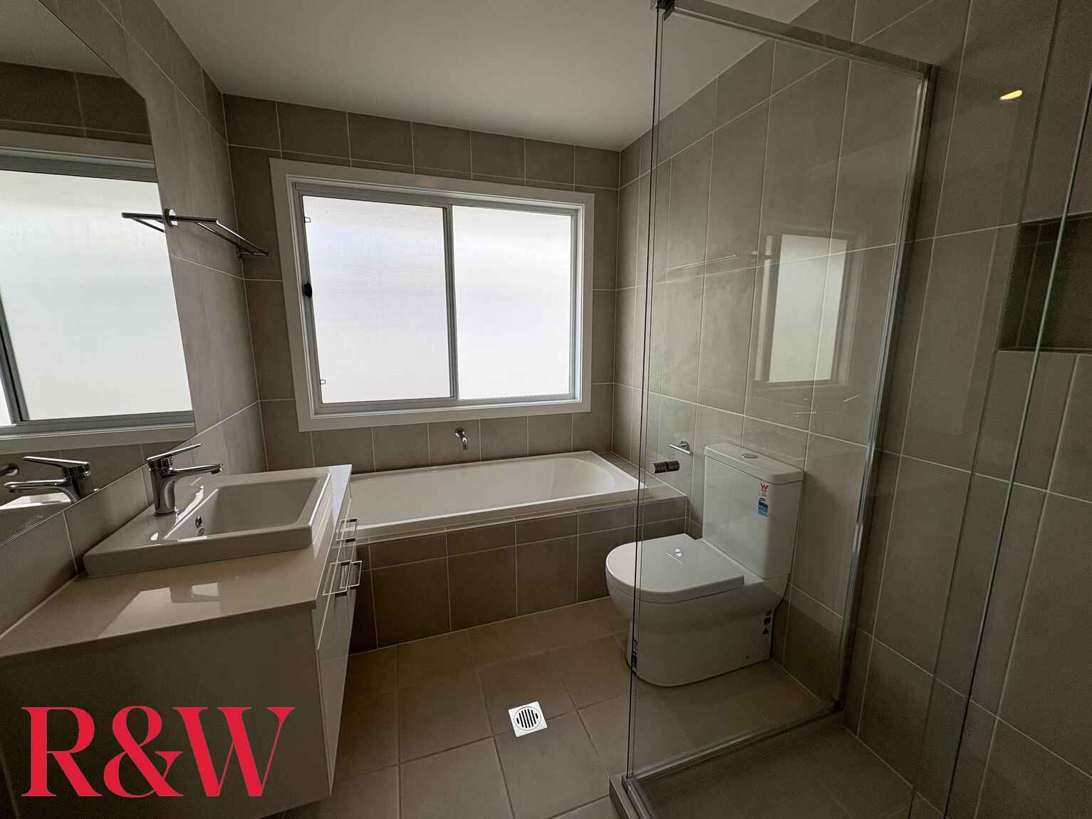 39 Canola Street Oran Park 39 Canola Street Oran Park