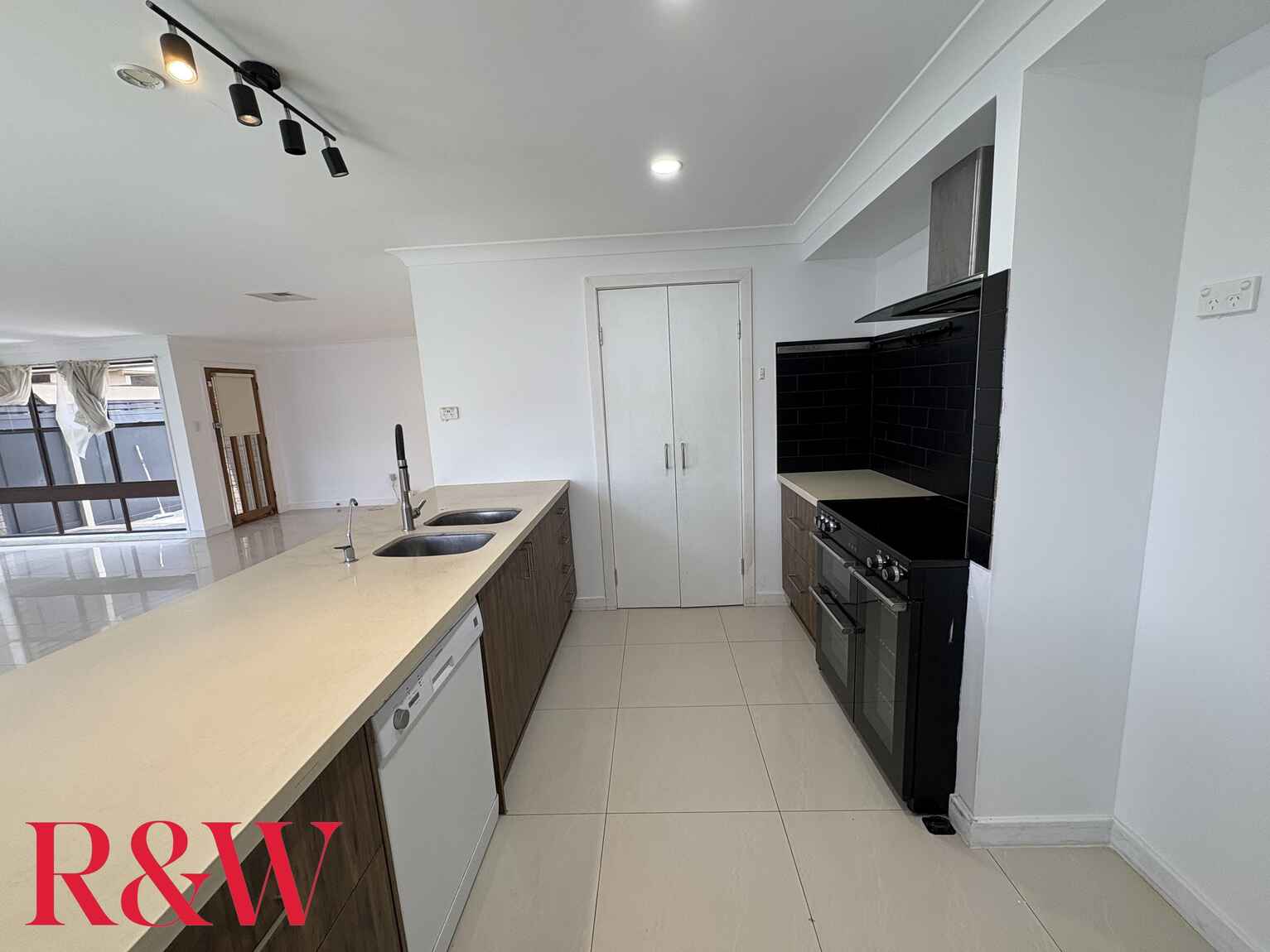 34 Goulburn Street Ruse 34 Goulburn Street Ruse