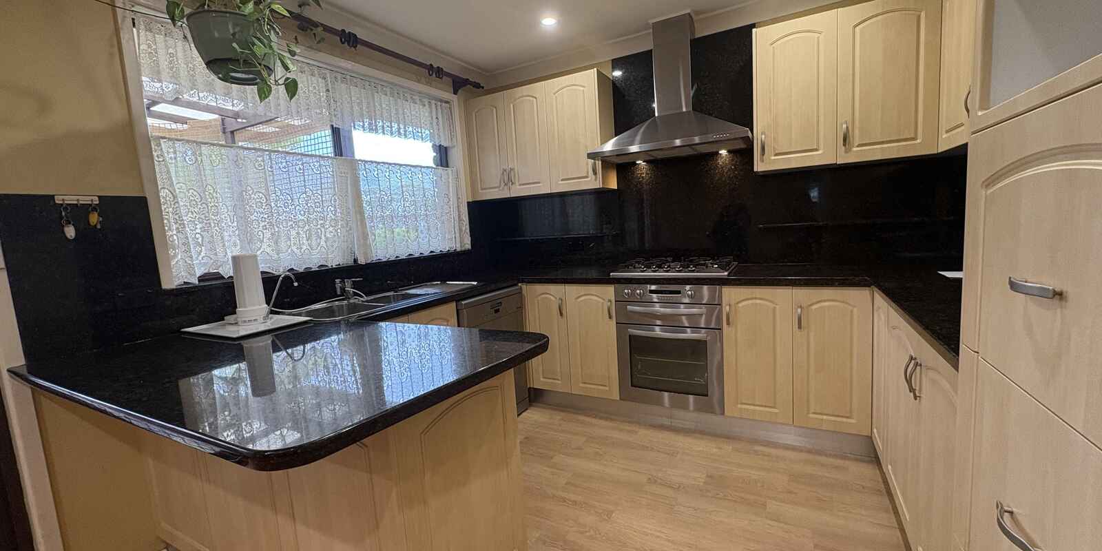 6 Isaac Place Ruse 6 Isaac Place Ruse