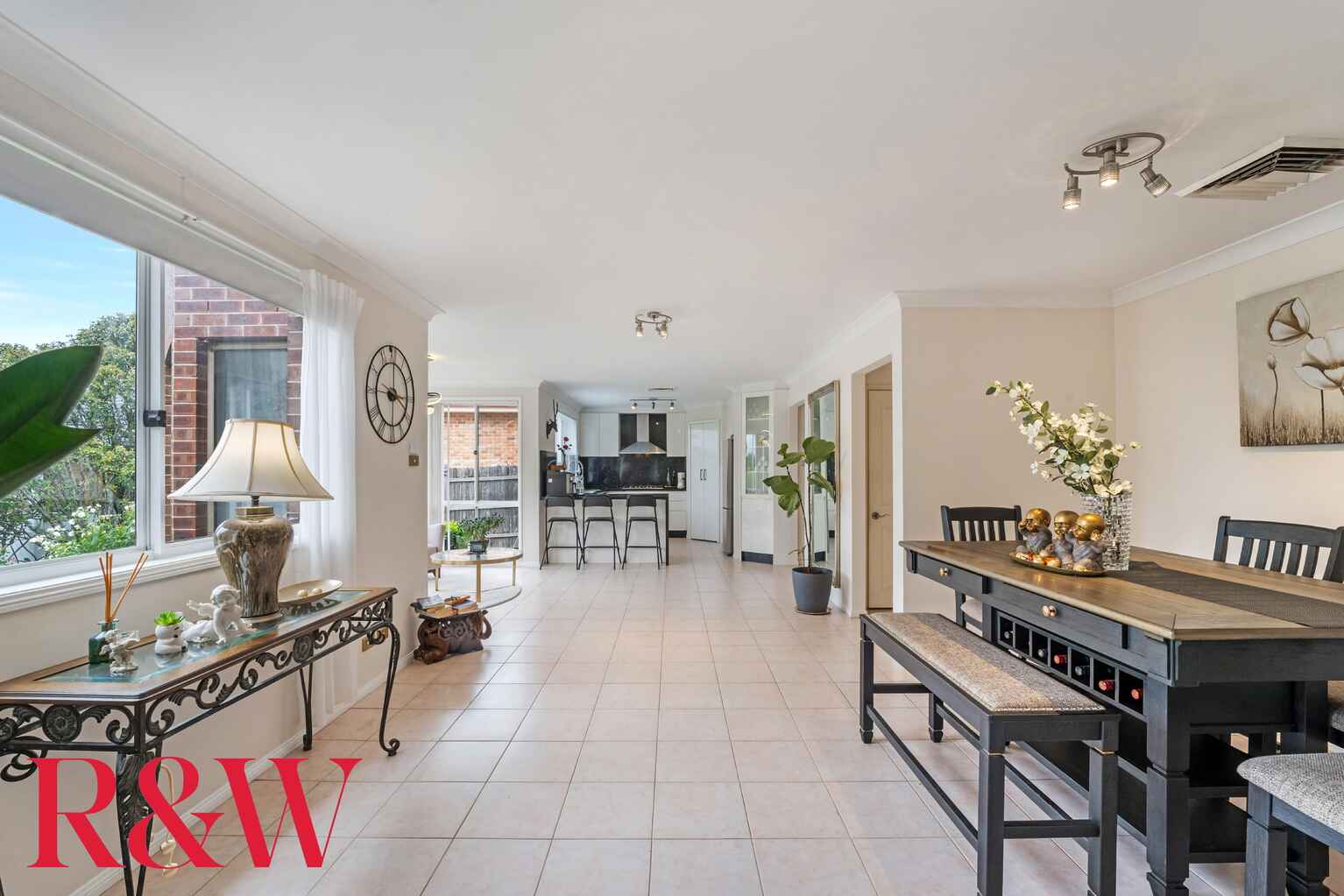 36 Governors Way Macquarie Links