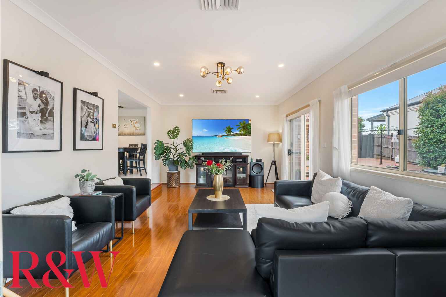 36 Governors Way Macquarie Links