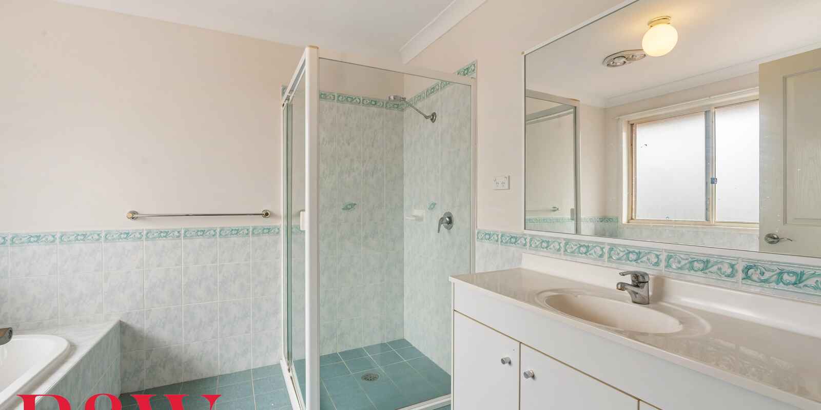 36 Governors Way Macquarie Links