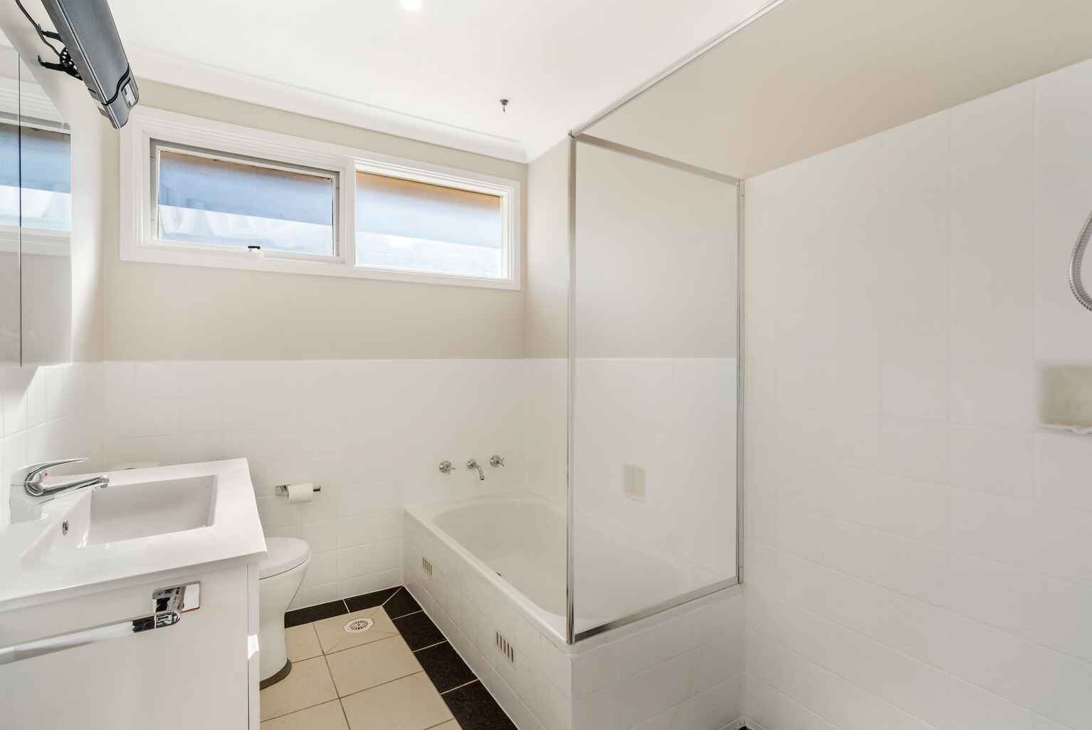 9 Loddon Crescent Campbelltown 9 Loddon Crescent Campbelltown