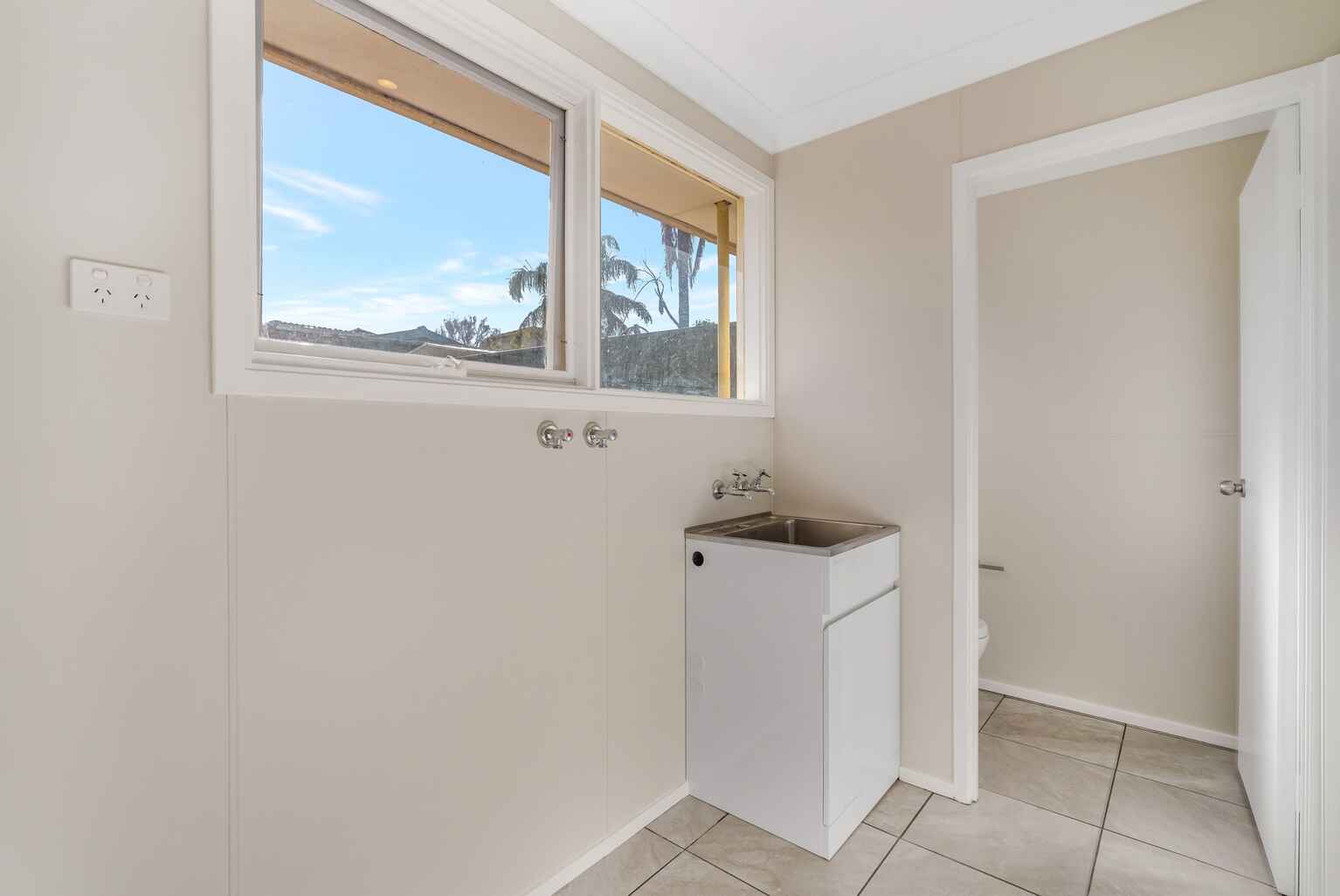 9 Loddon Crescent Campbelltown 9 Loddon Crescent Campbelltown
