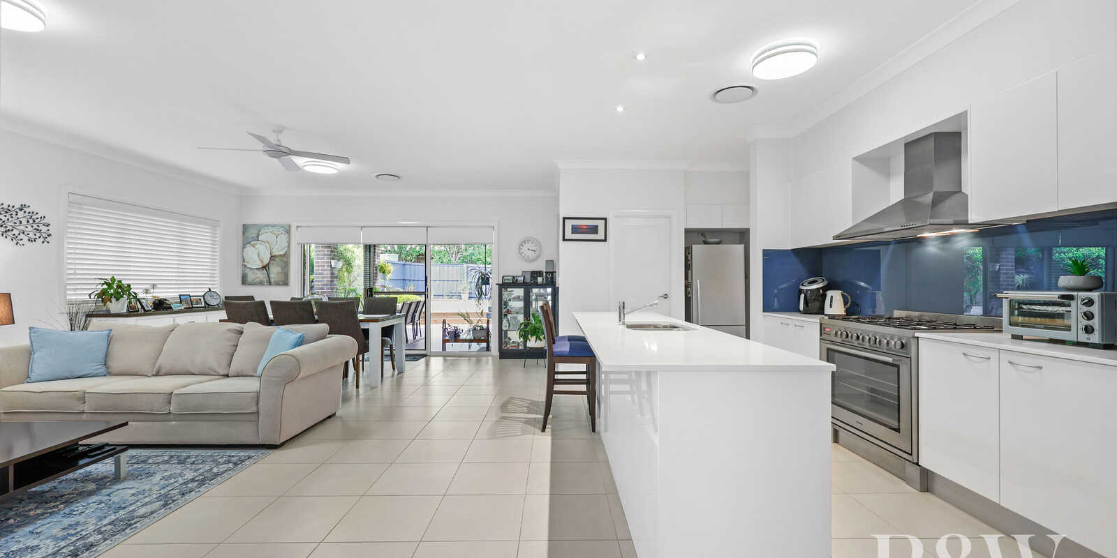 29 CLOVERHILL CRESCENT Gledswood Hills 29 CLOVERHILL CRESCENT Gledswood Hills