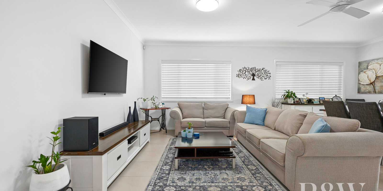 29 CLOVERHILL CRESCENT Gledswood Hills 29 CLOVERHILL CRESCENT Gledswood Hills