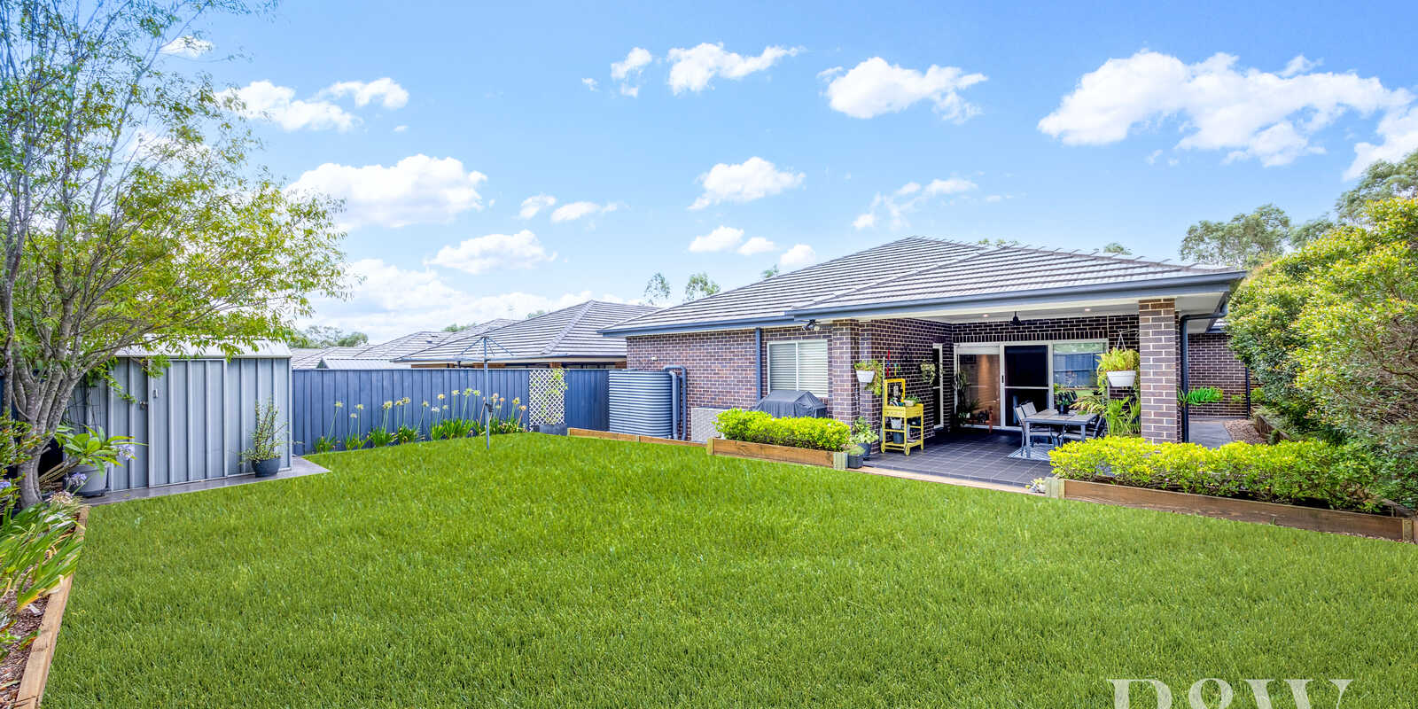 29 CLOVERHILL CRESCENT Gledswood Hills 29 CLOVERHILL CRESCENT Gledswood Hills