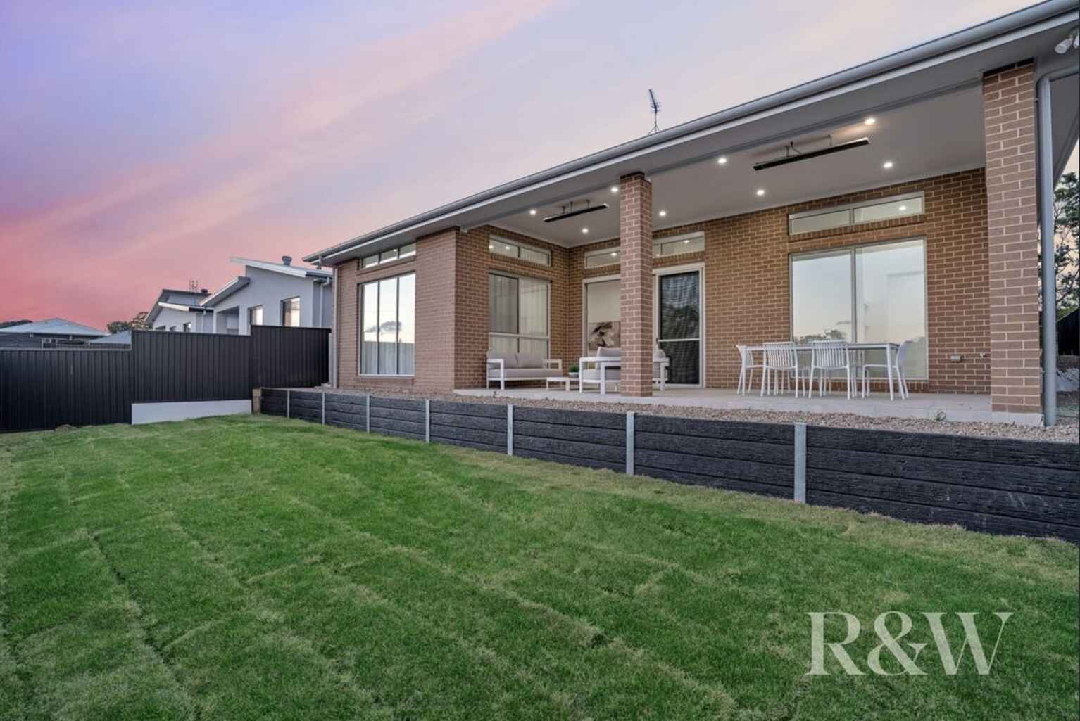 14 Bronzewing Street Tahmoor