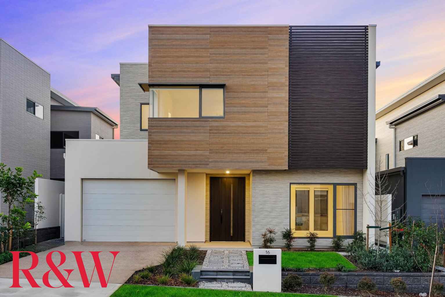 16 Mckinnon Circuit Gledswood Hills 16 Mckinnon Circuit Gledswood Hills