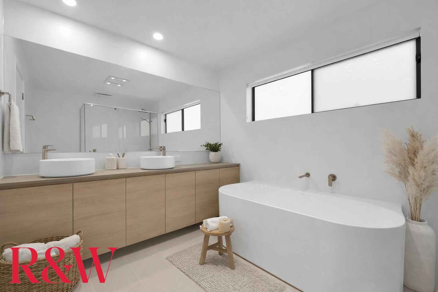 16 Mckinnon Circuit Gledswood Hills 16 Mckinnon Circuit Gledswood Hills