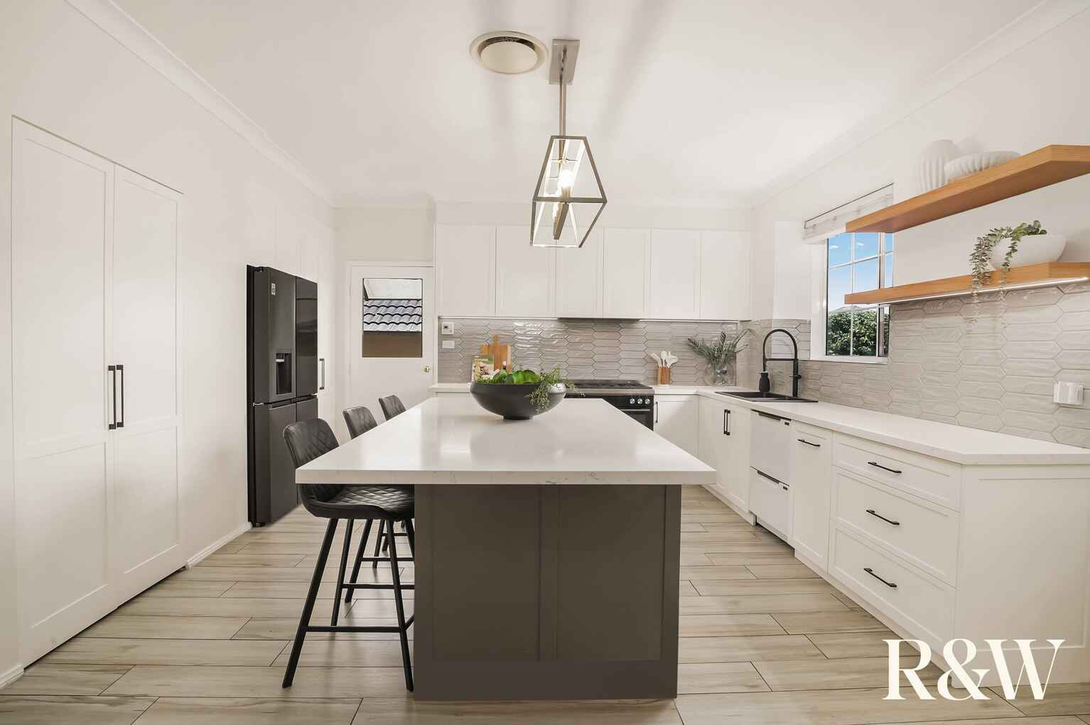 33 LORD CASTLEREAGH CIRCUIT Macquarie Links