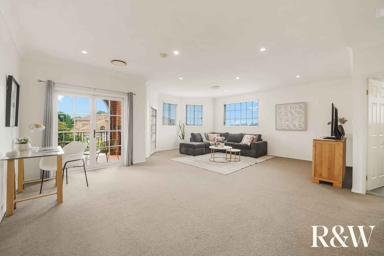 33 LORD CASTLEREAGH CIRCUIT Macquarie Links