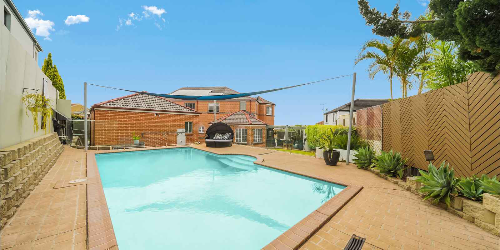 33 LORD CASTLEREAGH CIRCUIT Macquarie Links