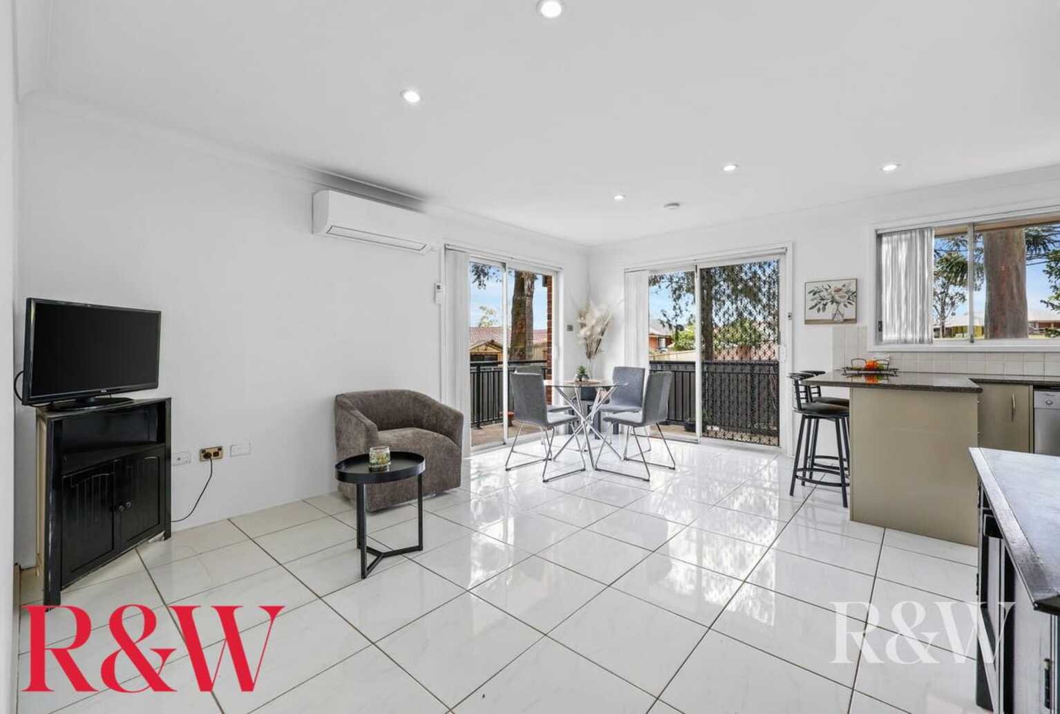 8 Swallow Place Ingleburn