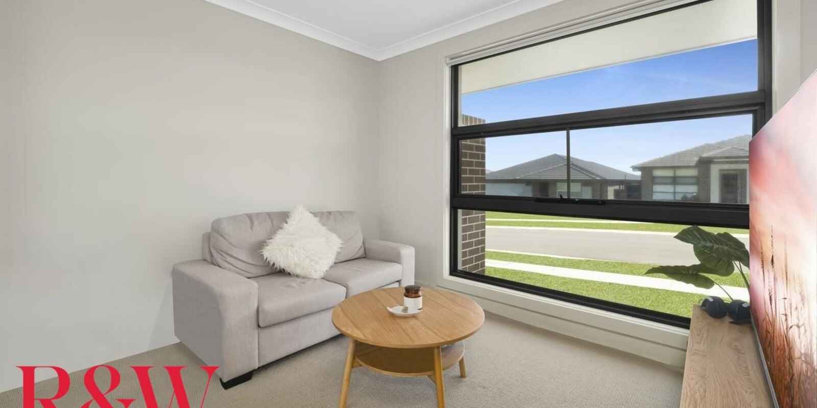 65 Waterglass Street Spring Farm 65 Waterglass Street Spring Farm