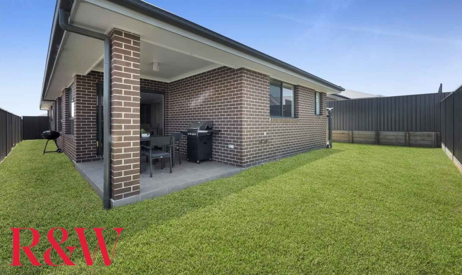 65 Waterglass Street Spring Farm 65 Waterglass Street Spring Farm