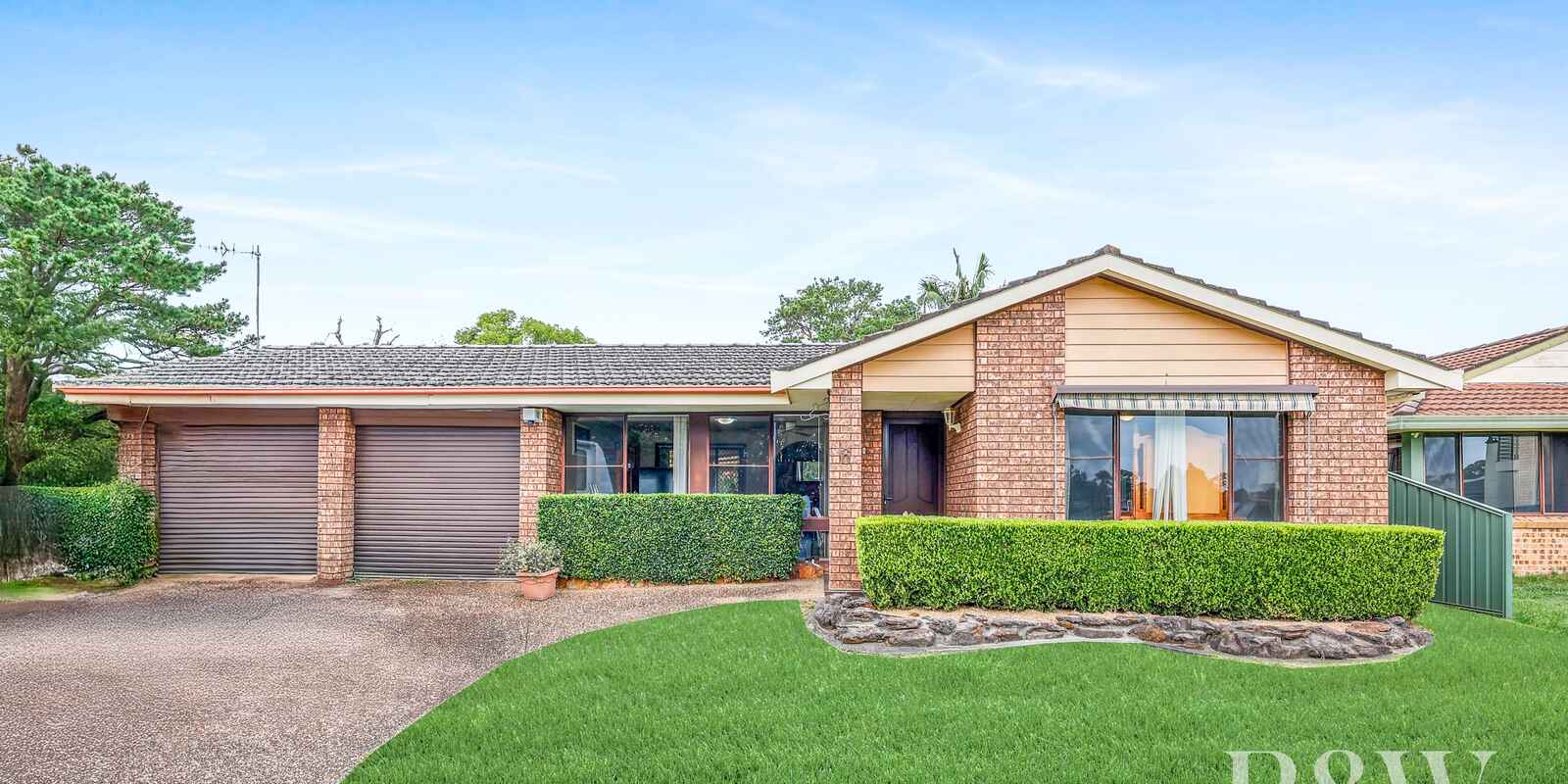 6 MONGON PLACE St Helens Park