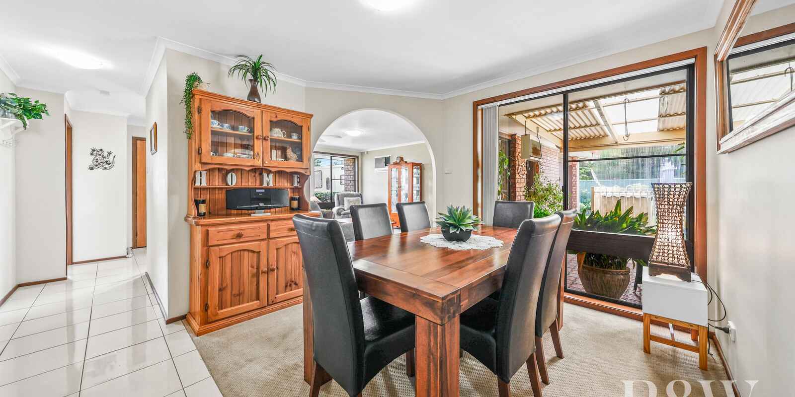 6 MONGON PLACE St Helens Park