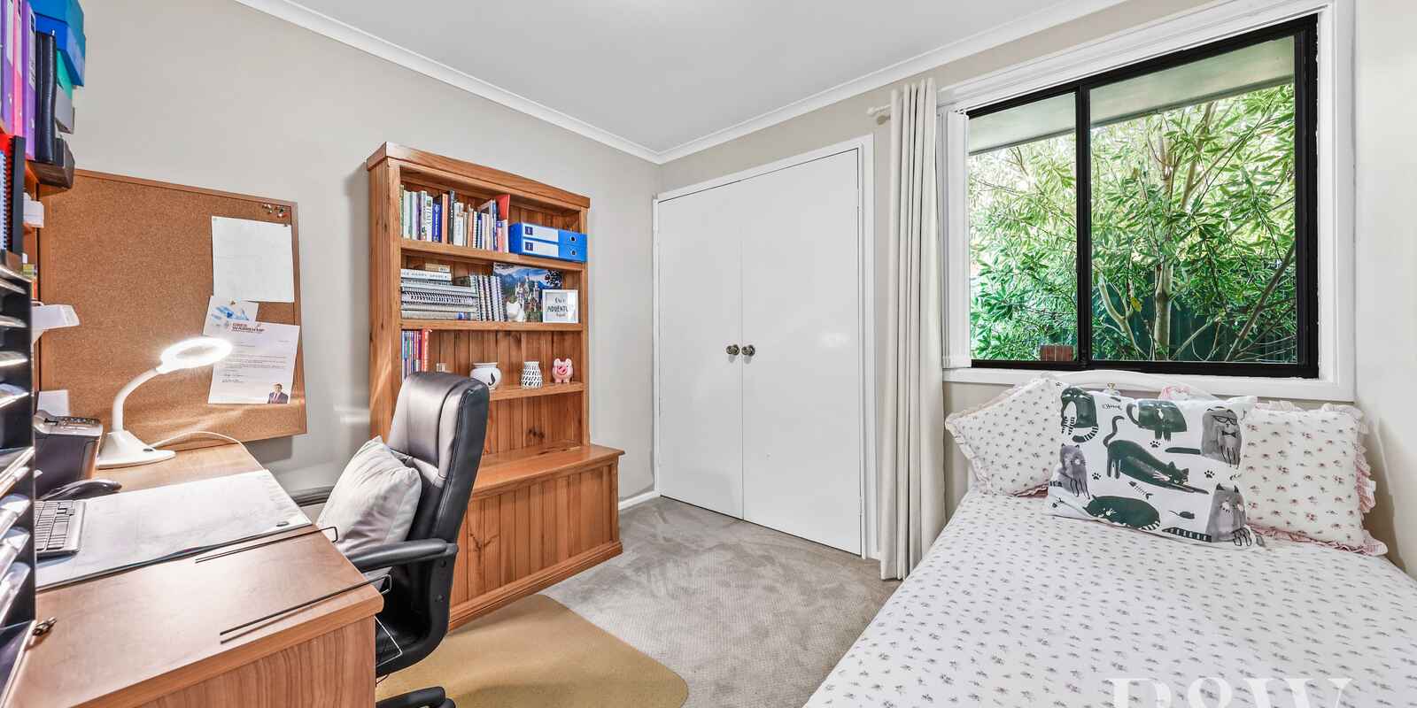 6 MONGON PLACE St Helens Park