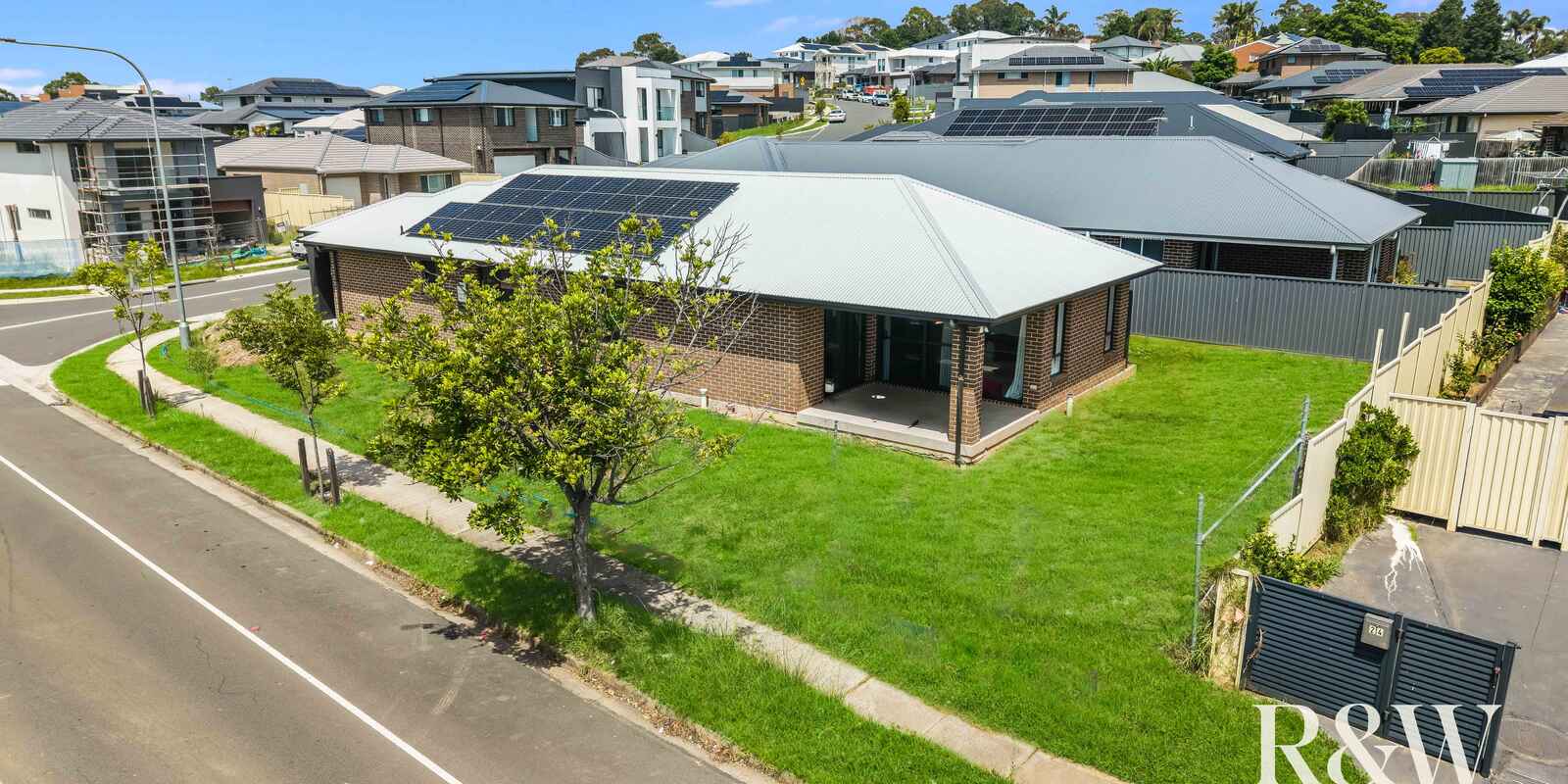 2 CASSIO WAY Rosemeadow