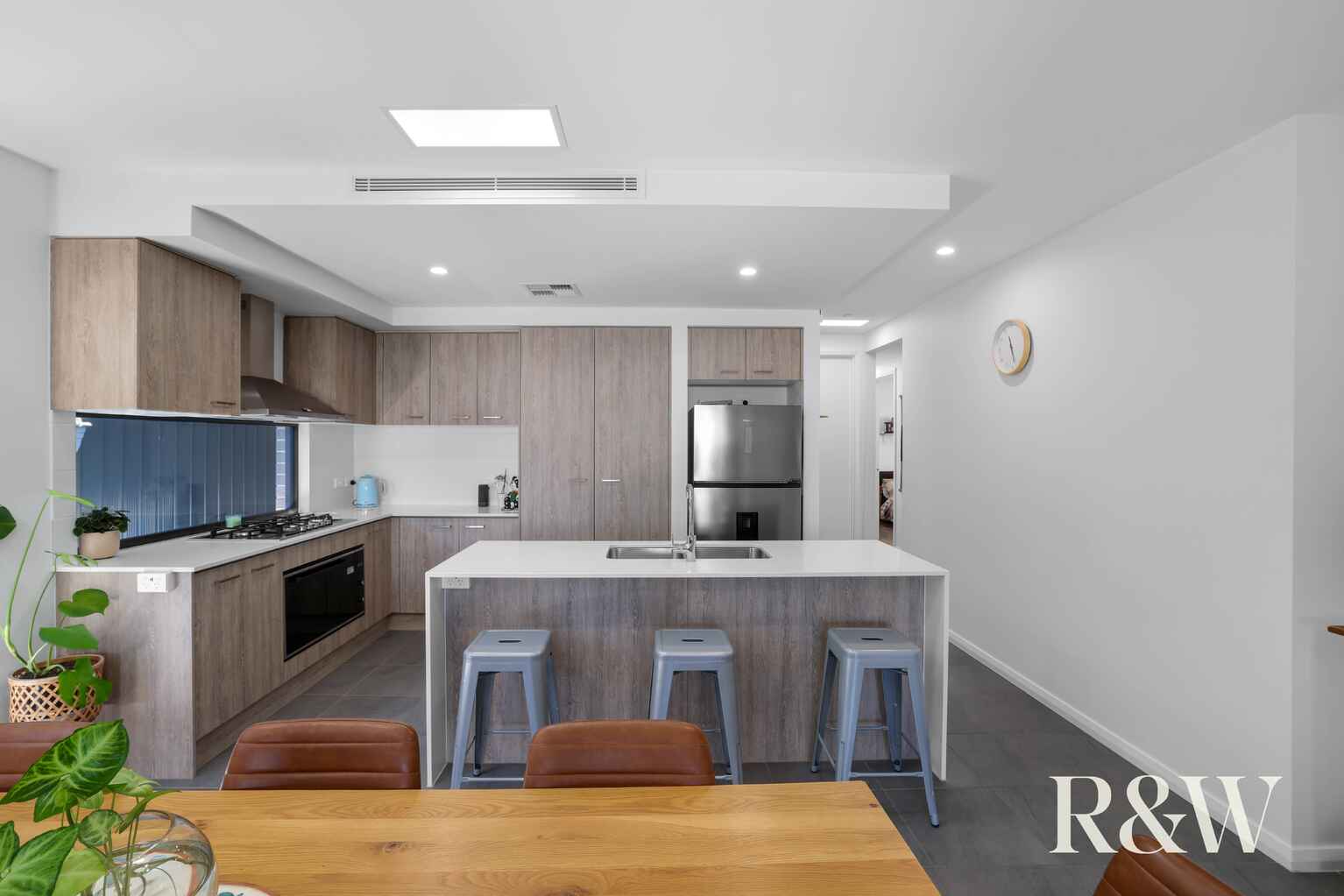 9 DURACK AVENUE Catherine Field