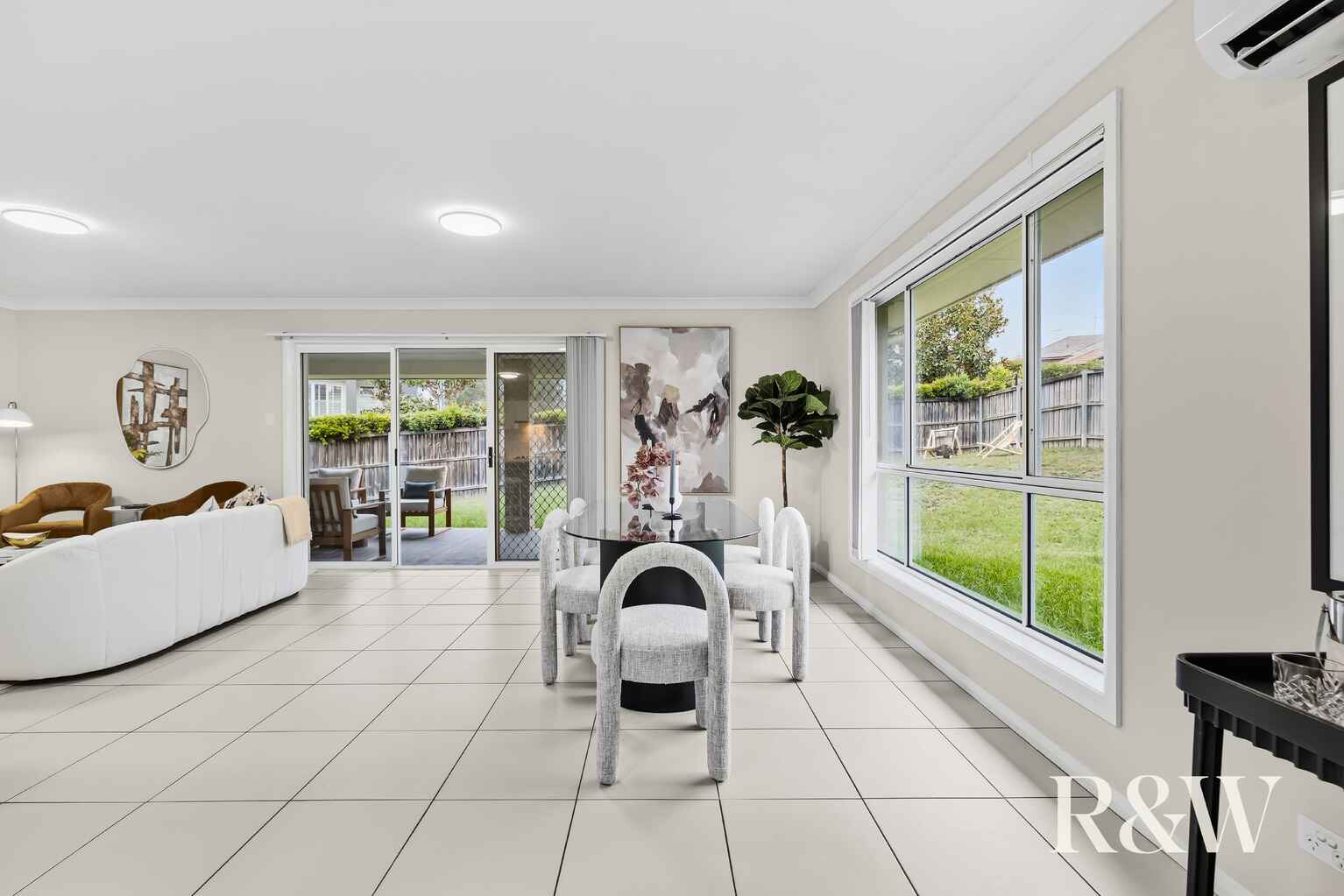 10 JARVISFIELD PLACE Macquarie Links