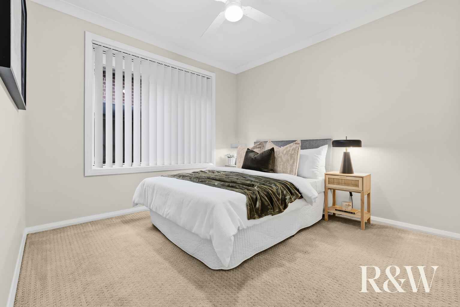 10 JARVISFIELD PLACE Macquarie Links