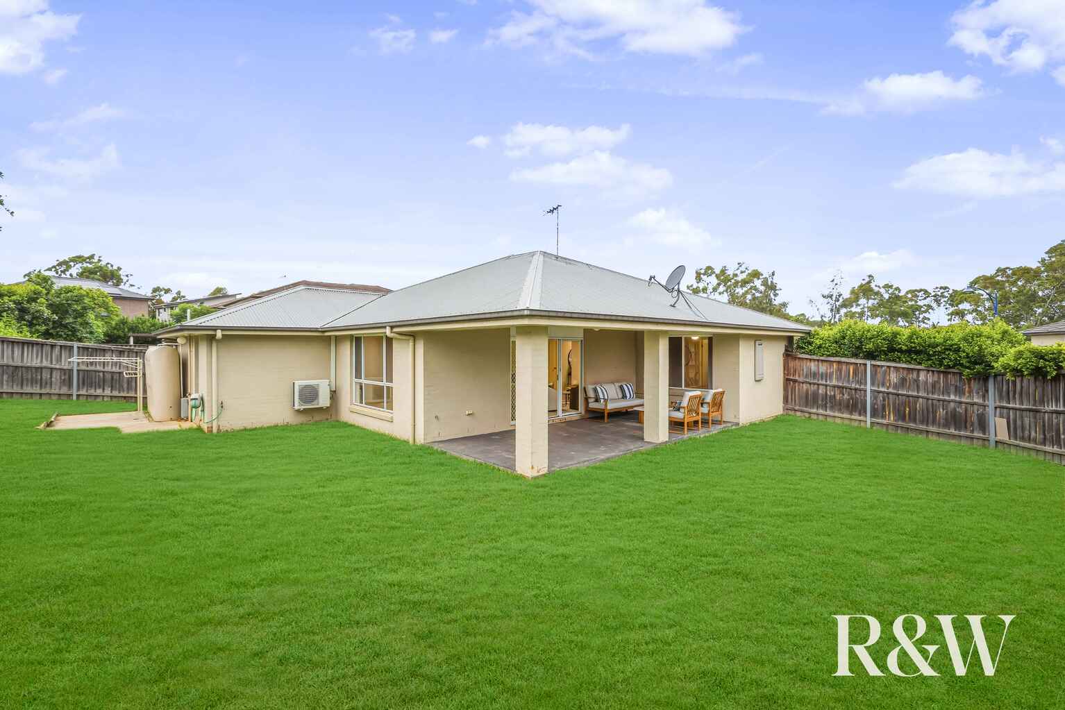 10 JARVISFIELD PLACE Macquarie Links