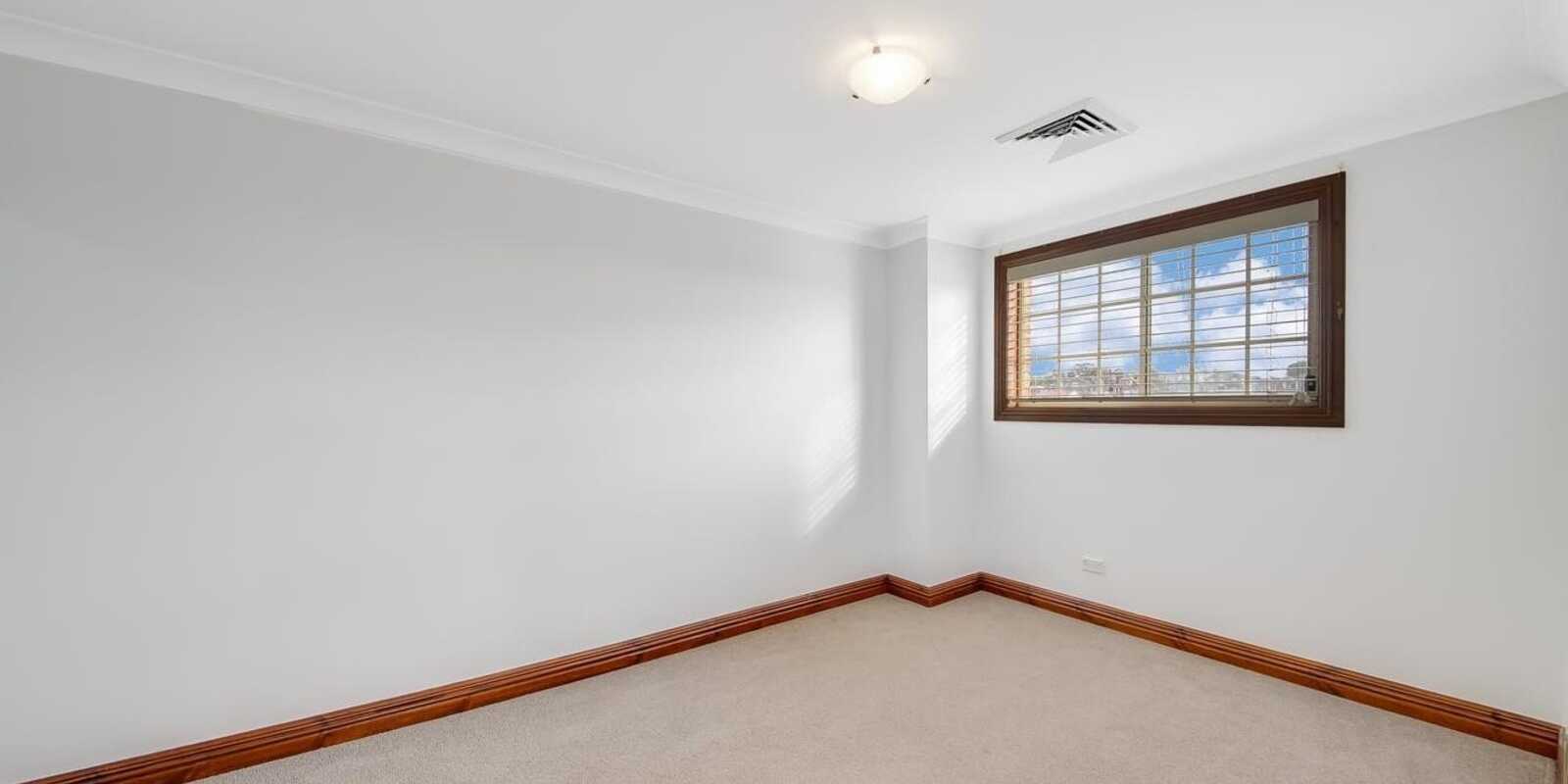 1 Beltana Place Glen Alpine