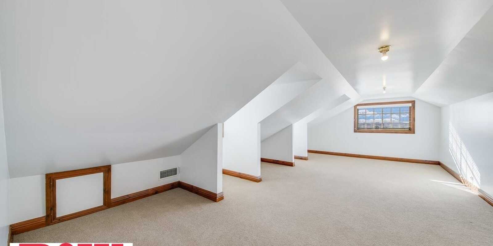 1 Beltana Place Glen Alpine