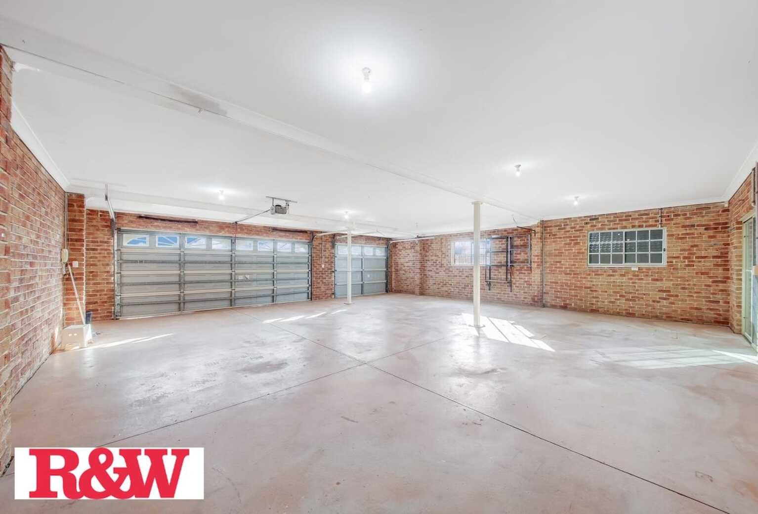 1 Beltana Place Glen Alpine