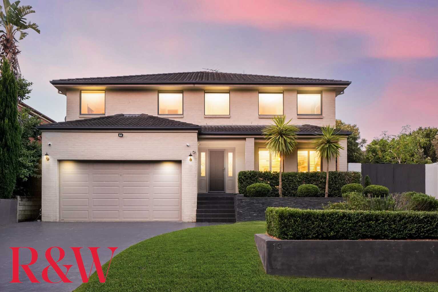 19 Strathwallen Close Macquarie Links 19 Strathwallen Close Macquarie Links