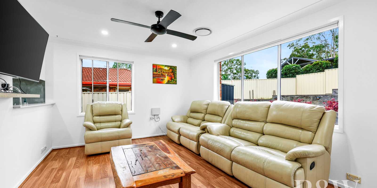 50 DOWNES CRESCENT Currans Hill