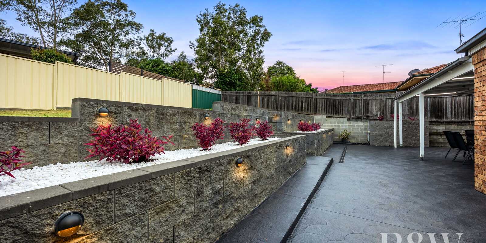 50 DOWNES CRESCENT Currans Hill