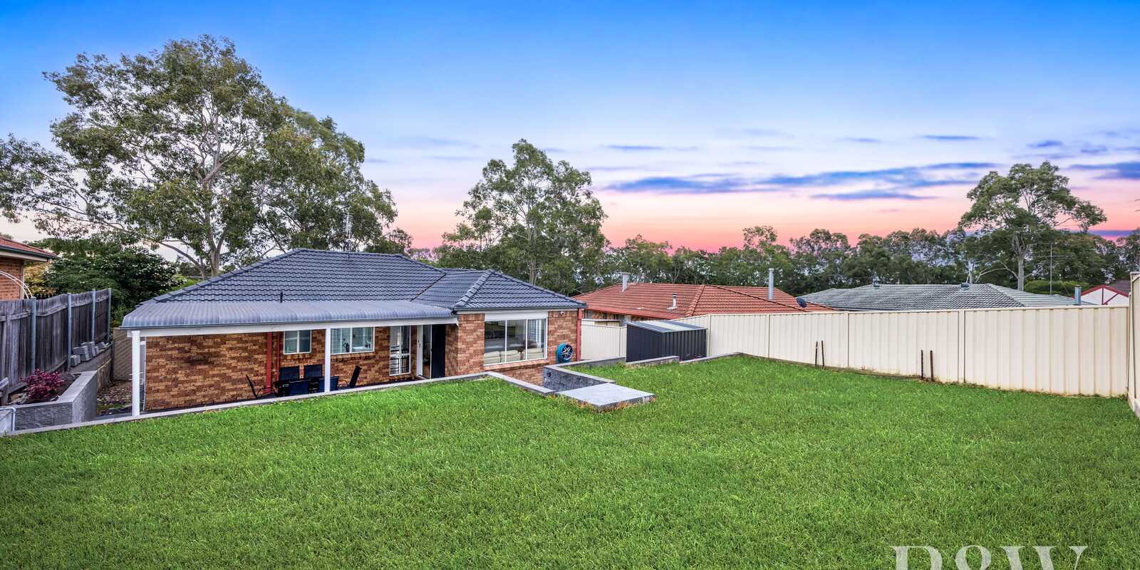 50 DOWNES CRESCENT Currans Hill
