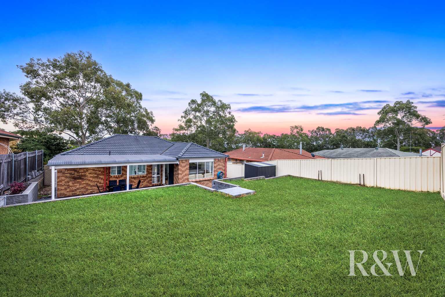 50 DOWNES CRESCENT Currans Hill