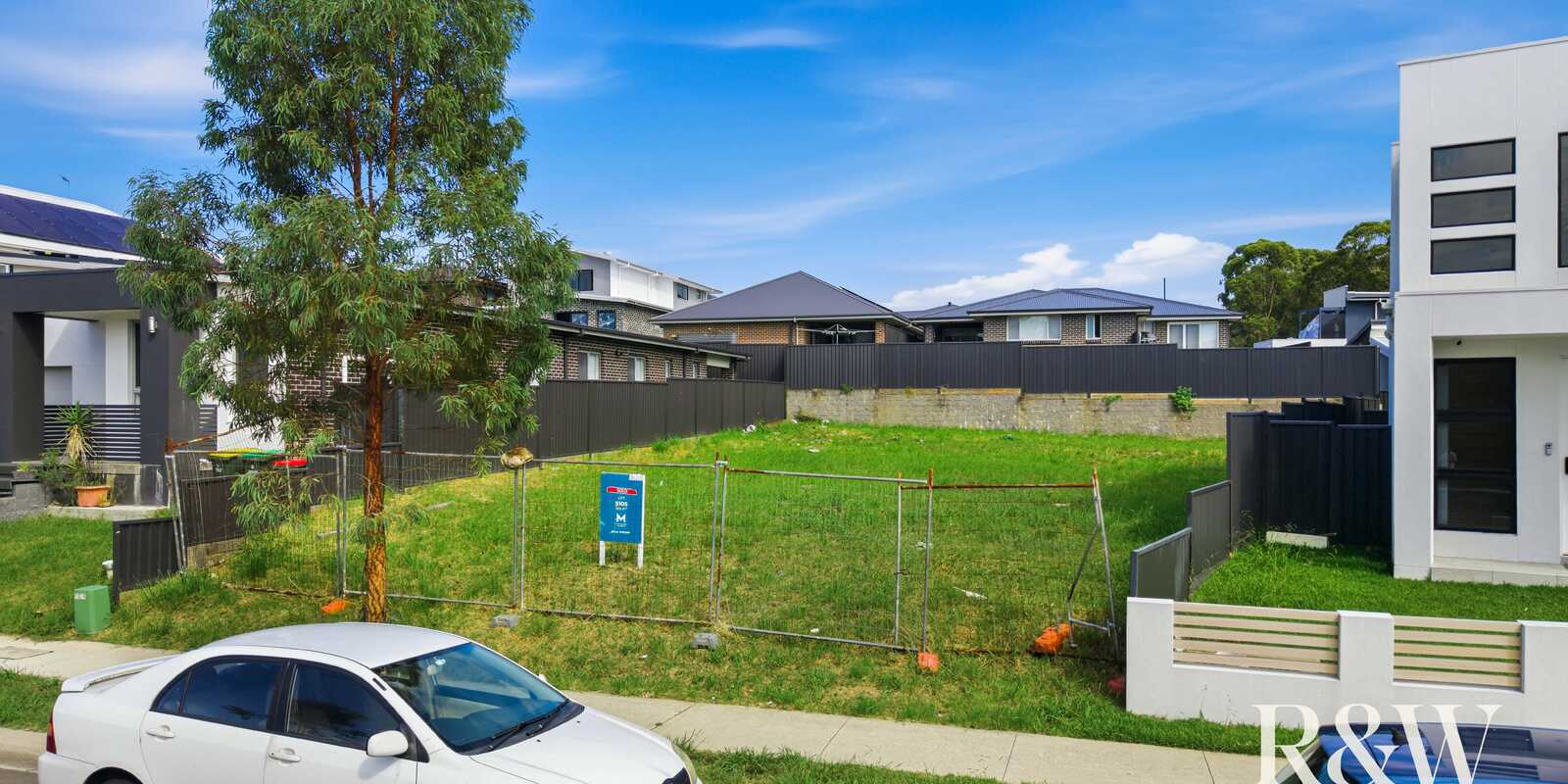 4 FIELDHOUSE CIRCUIT Campbelltown