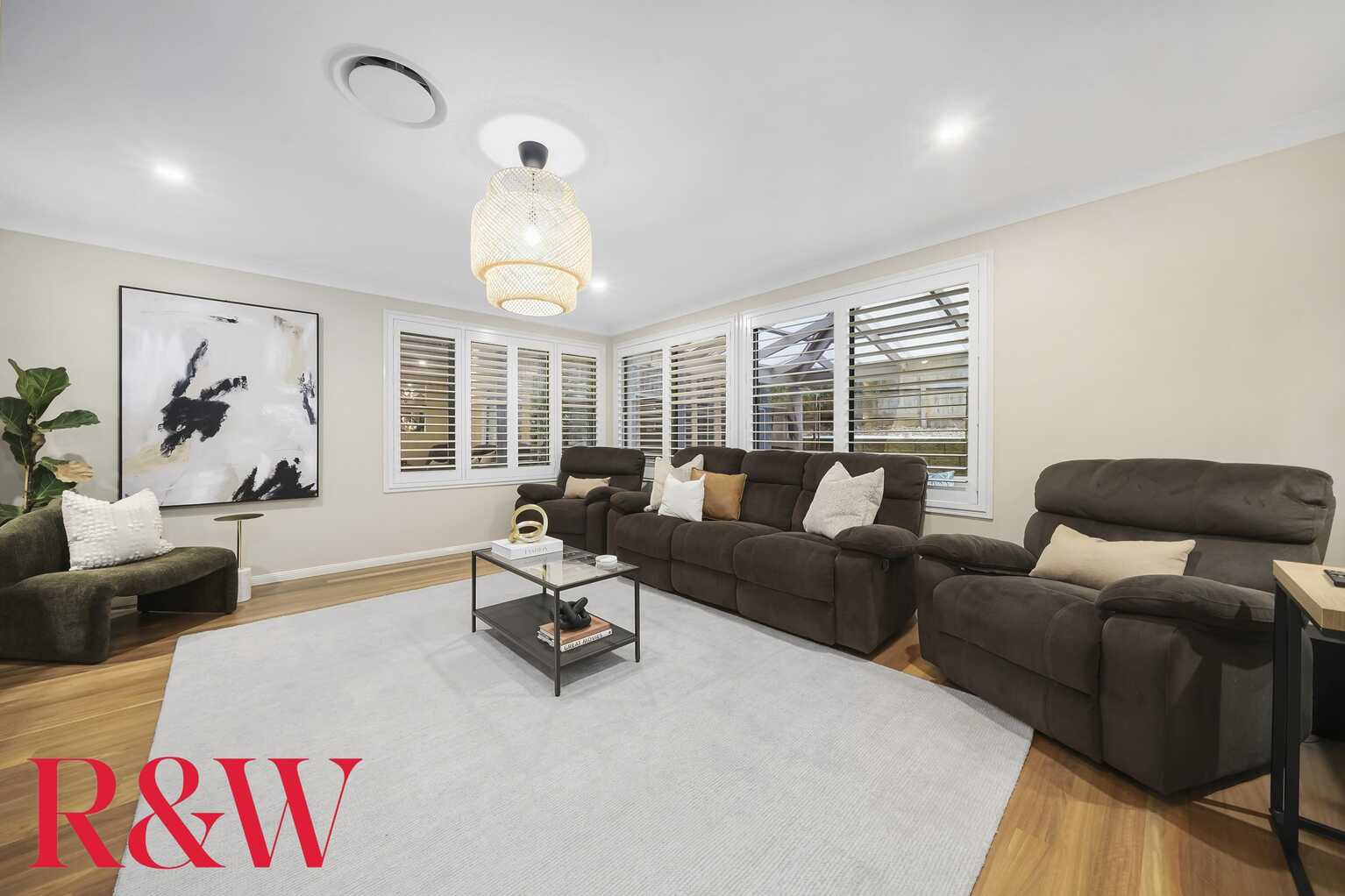 19 Strathwallen Close Macquarie Links 19 Strathwallen Close Macquarie Links